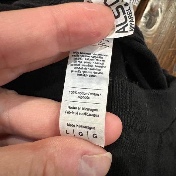 Bad Bunny El Último Tour Del Mundo Graphic T-Shirt black size Large - Picture 4 of 4